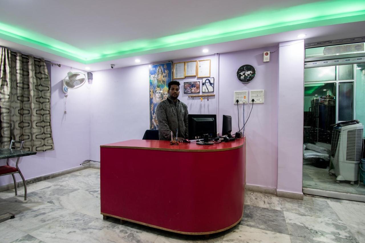 Oyo 24087 Viraj Hotel Danapur Εξωτερικό φωτογραφία